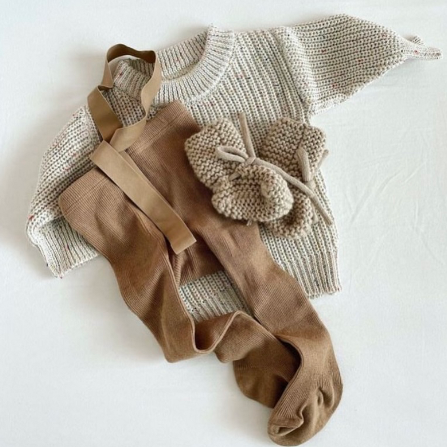 Cross strap leggings