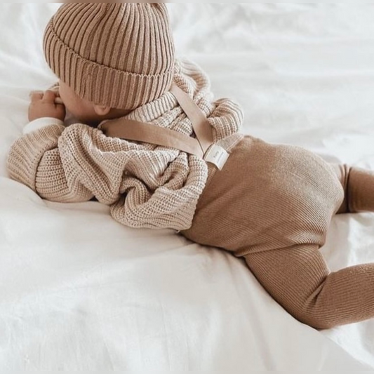 Cross strap leggings