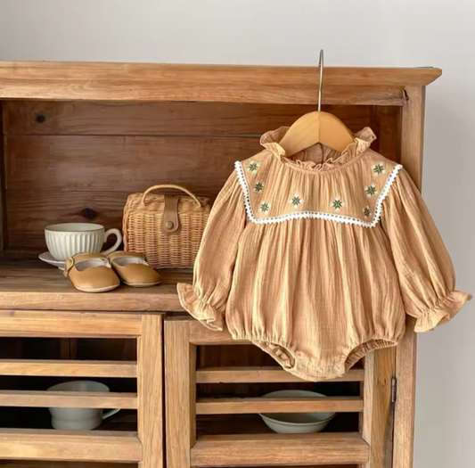 Ruffled collar romper